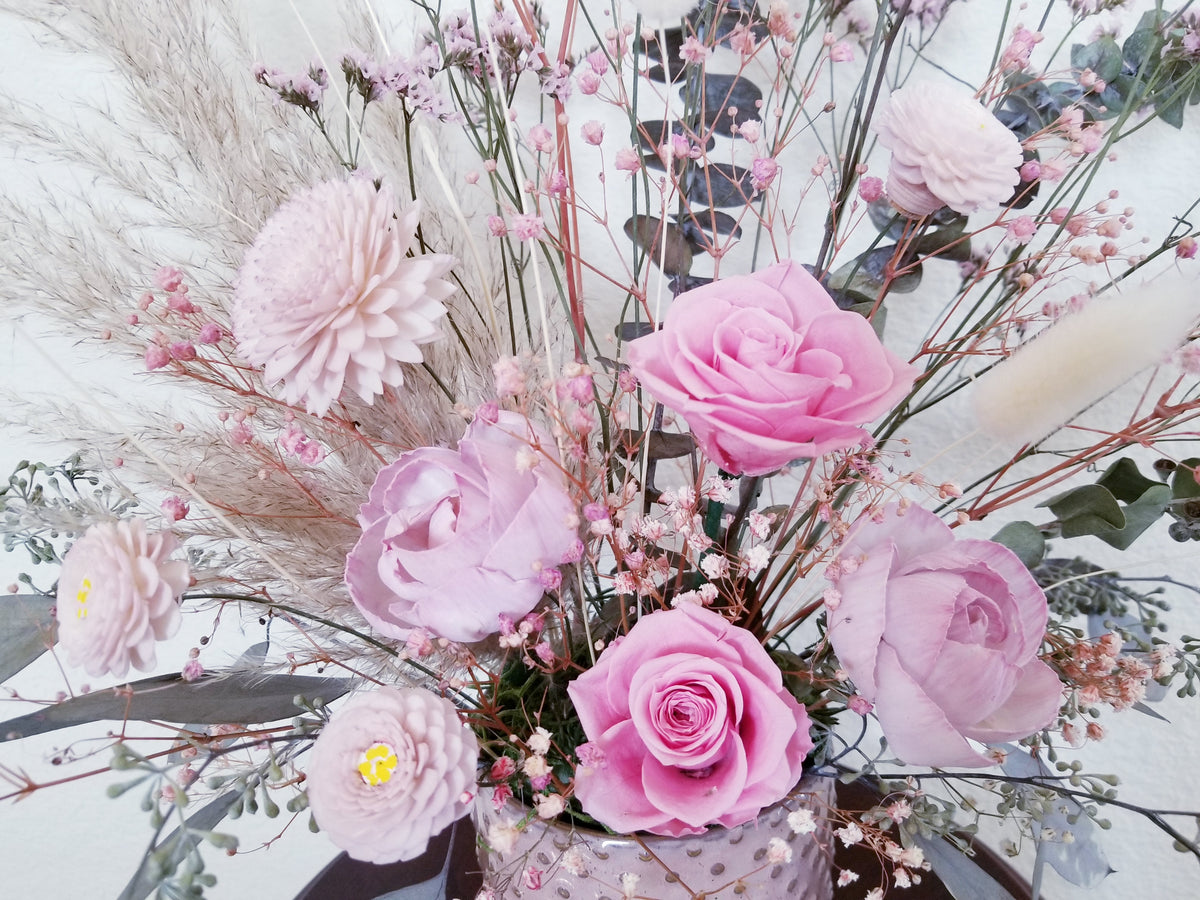 Pretty in Pink - Preserved & Dried Flowers Arrangement Pretty in Pink –  LeLe Floral