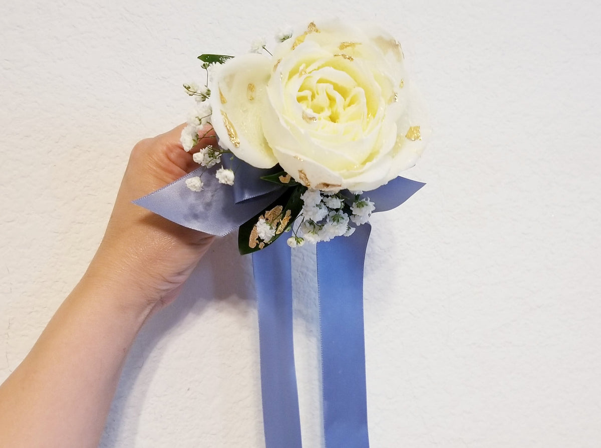 30 Periwinkle Blue Vintage Ribbon Roses on Paper Wrapped Wire