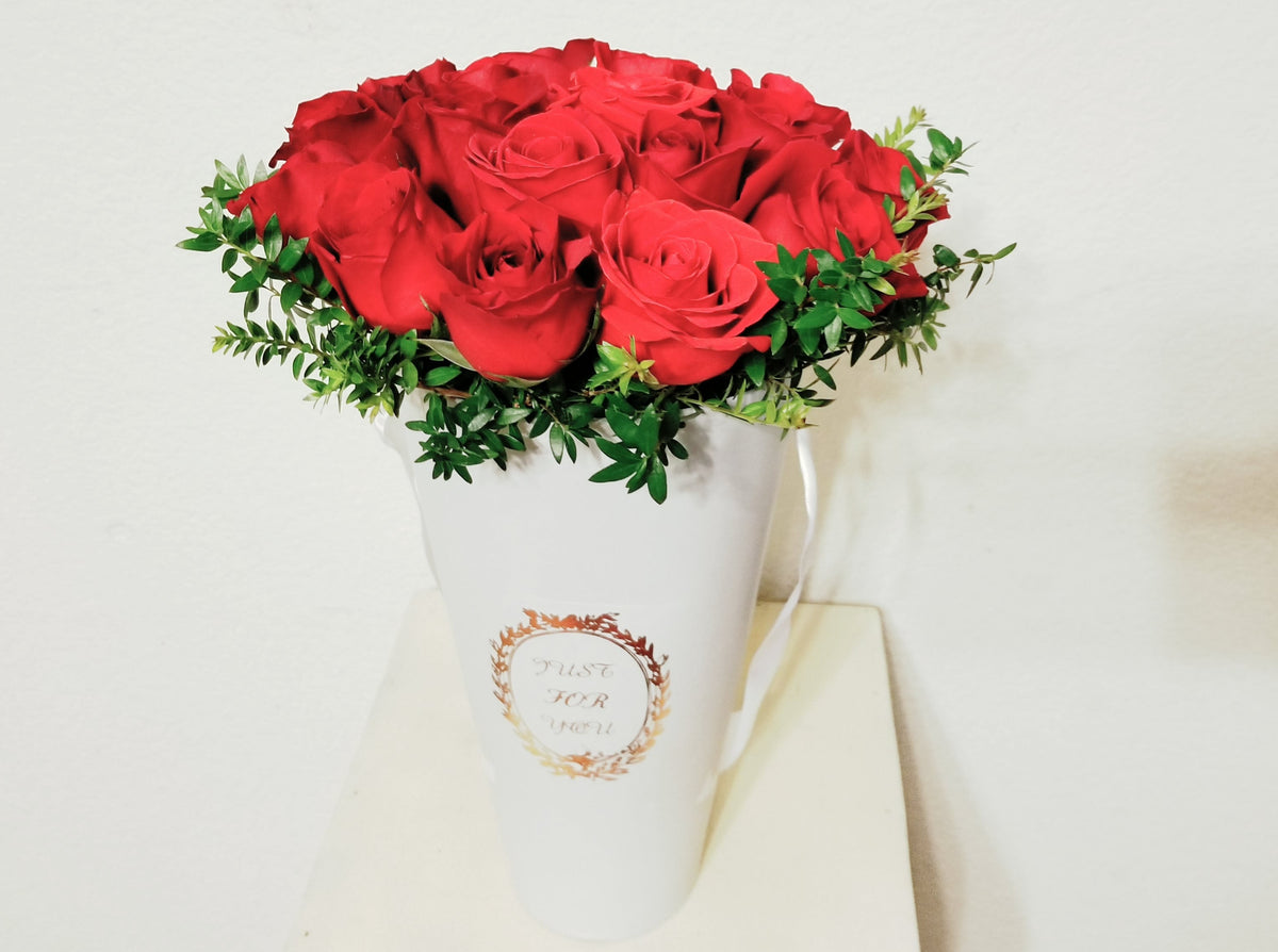 My Bouquet 8 qt. Rose Red Blossom (Forever Yours)