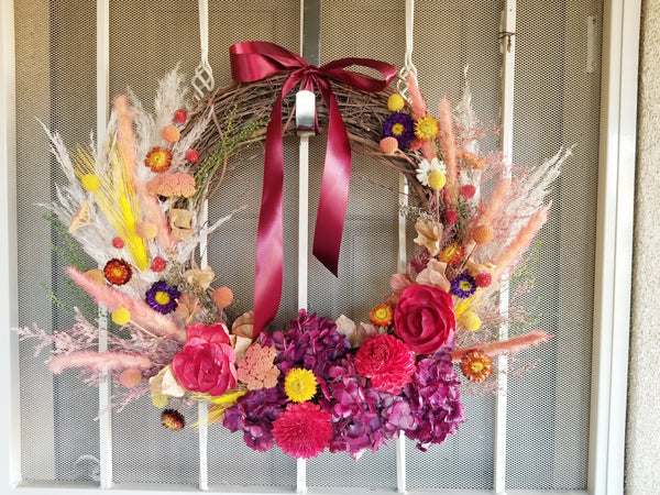 Seasonal Natural Dried Flowers Wreath